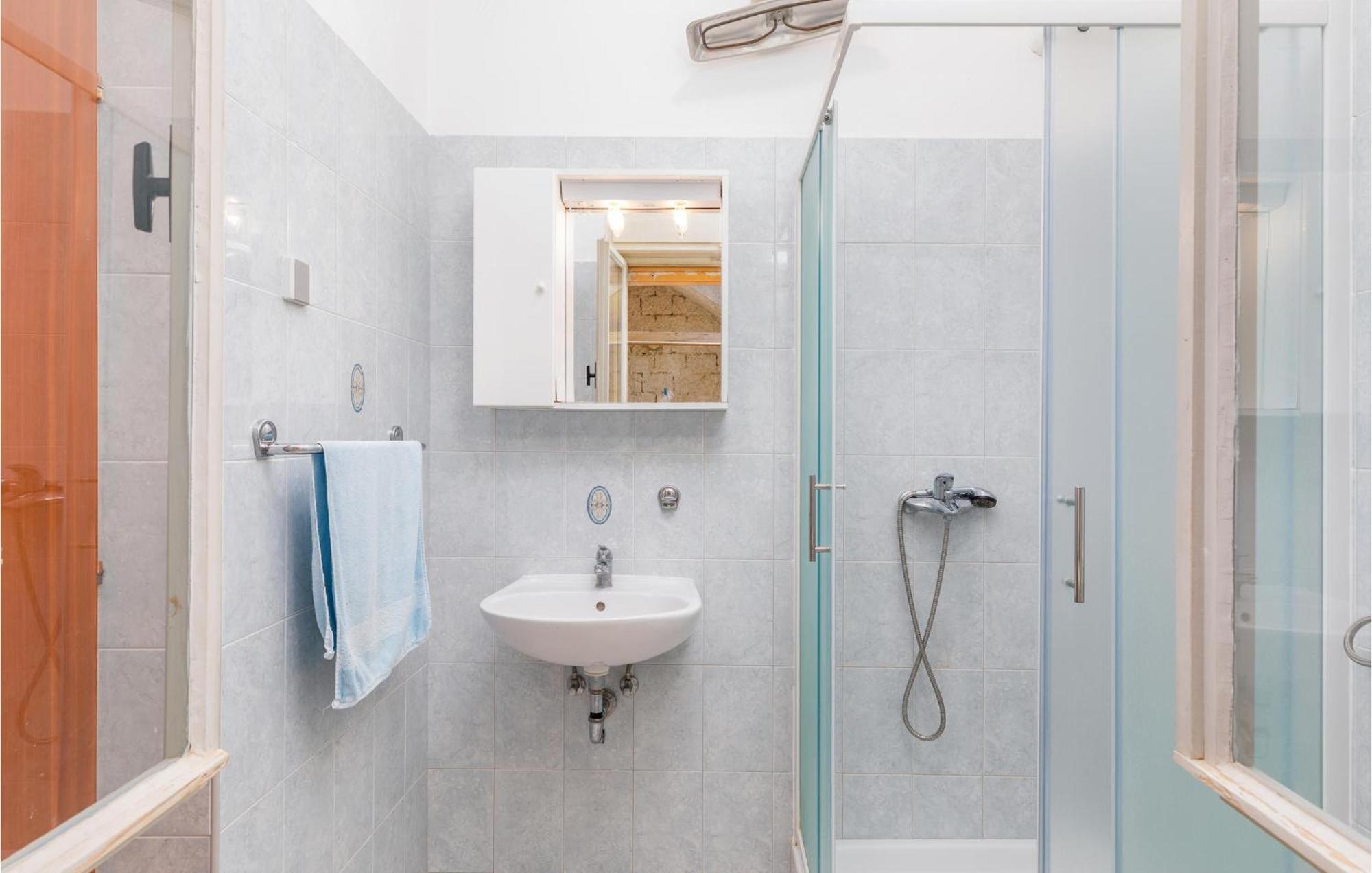 Lovely Apartment In Fazana With Kitchen Εξωτερικό φωτογραφία