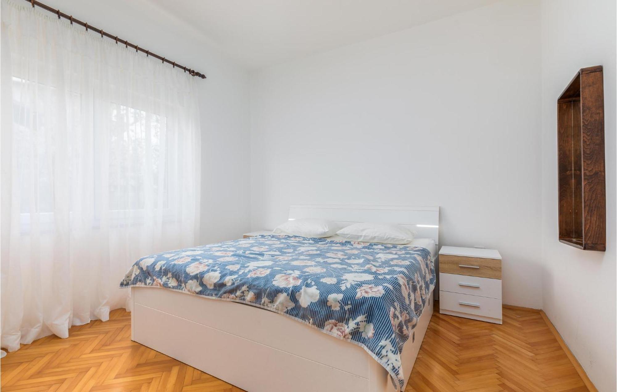 Lovely Apartment In Fazana With Kitchen Εξωτερικό φωτογραφία