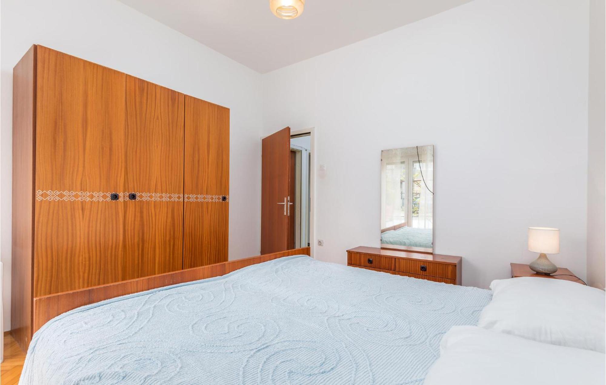 Lovely Apartment In Fazana With Kitchen Εξωτερικό φωτογραφία