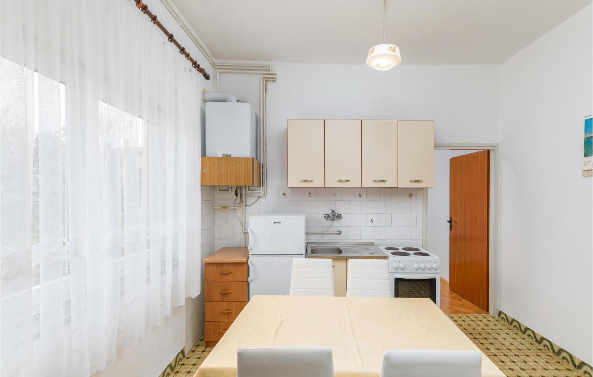 Lovely Apartment In Fazana With Kitchen Εξωτερικό φωτογραφία