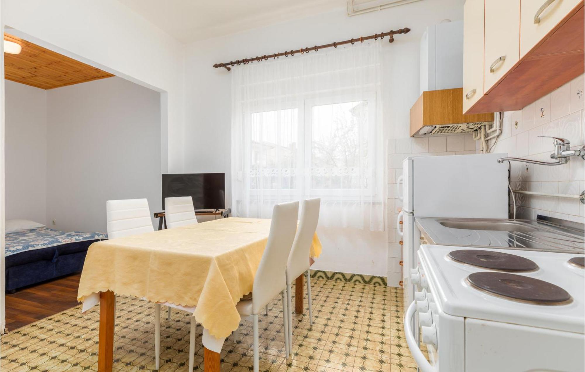 Lovely Apartment In Fazana With Kitchen Εξωτερικό φωτογραφία